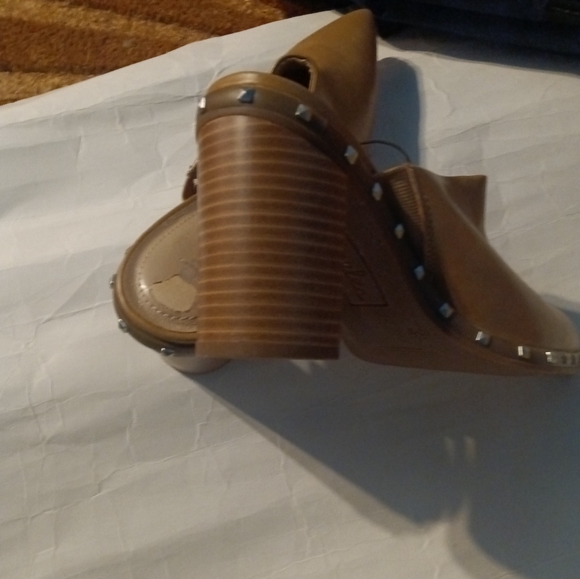 Charles David Size 6.5 Women's Dawson Mule - Picture 2 of 4